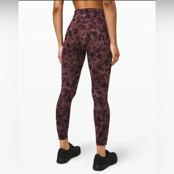 Lululemon In Movement Tight 25" *Everlux Size 4 - Picture 2 of 6